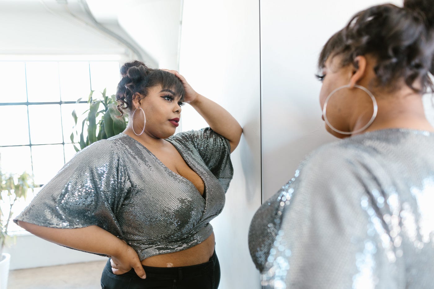 Are crop tops appropriate for plus-size women in spring 2026?