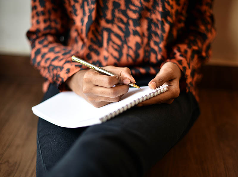Can journaling replace therapy for mental health?