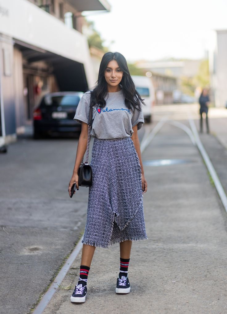 Outfit 9 - The Midi Skirt and Tucked Tee