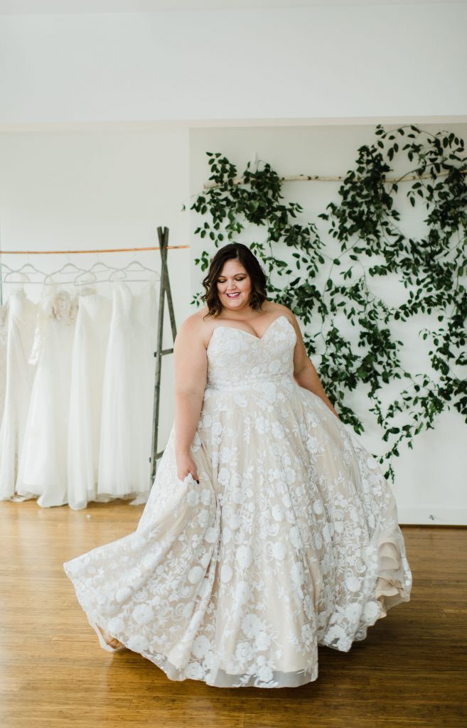 Shopping for Your Plus Size A-Line Wedding Dress