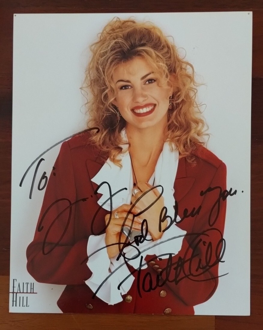 Country-Glam, Defined - The Signatures Worth Stealing