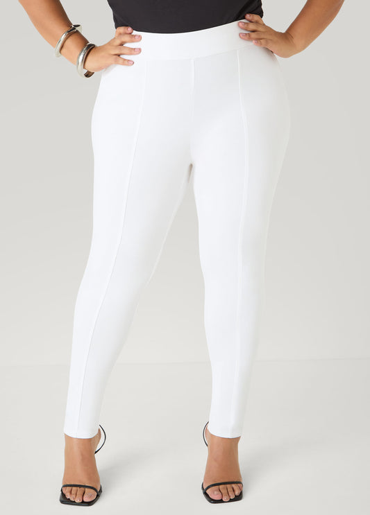 Sizes 20 to 24: Where the Mall Brands Still Show Up